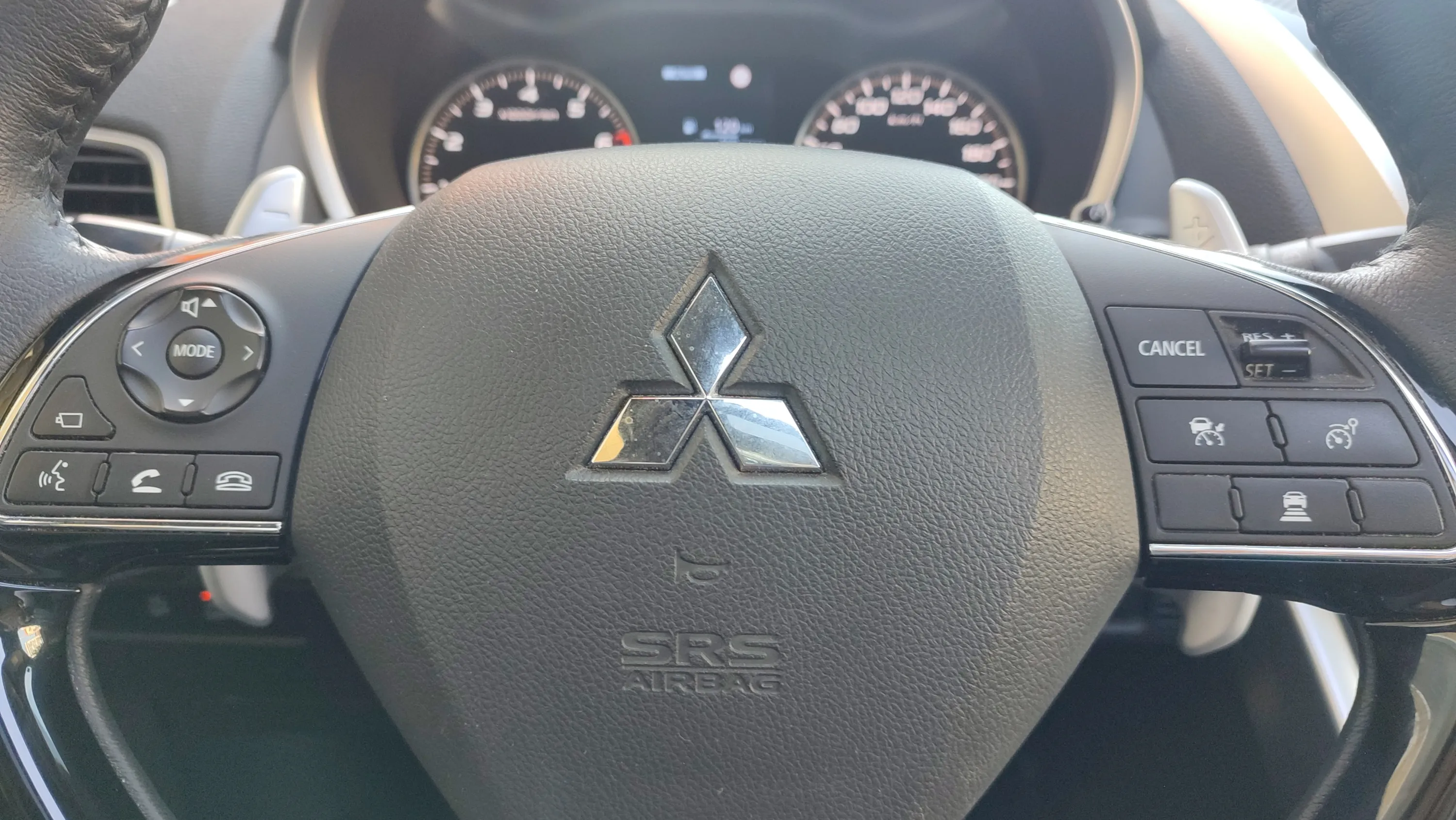 Mitsubishi Eclipse Cross 150T Kaiteki Black Edition CCS CVT 4WD - foto 16