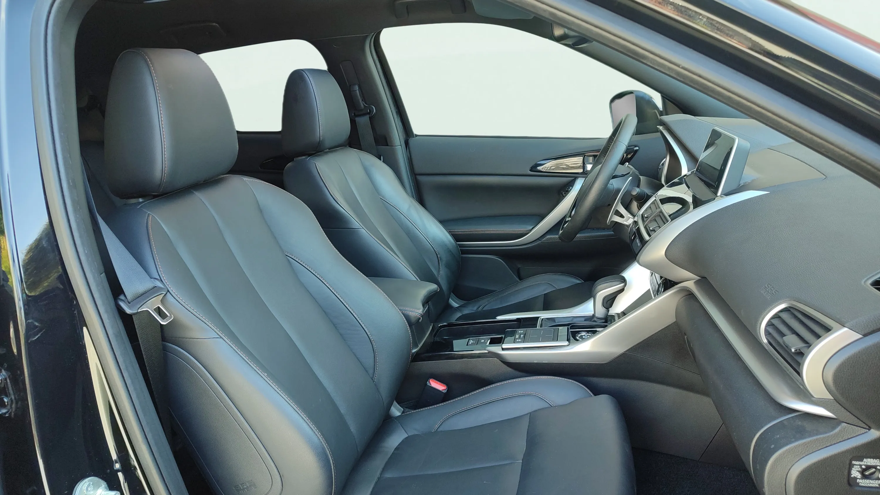 Mitsubishi Eclipse Cross 150T Kaiteki Black Edition CCS CVT 4WD - foto 28