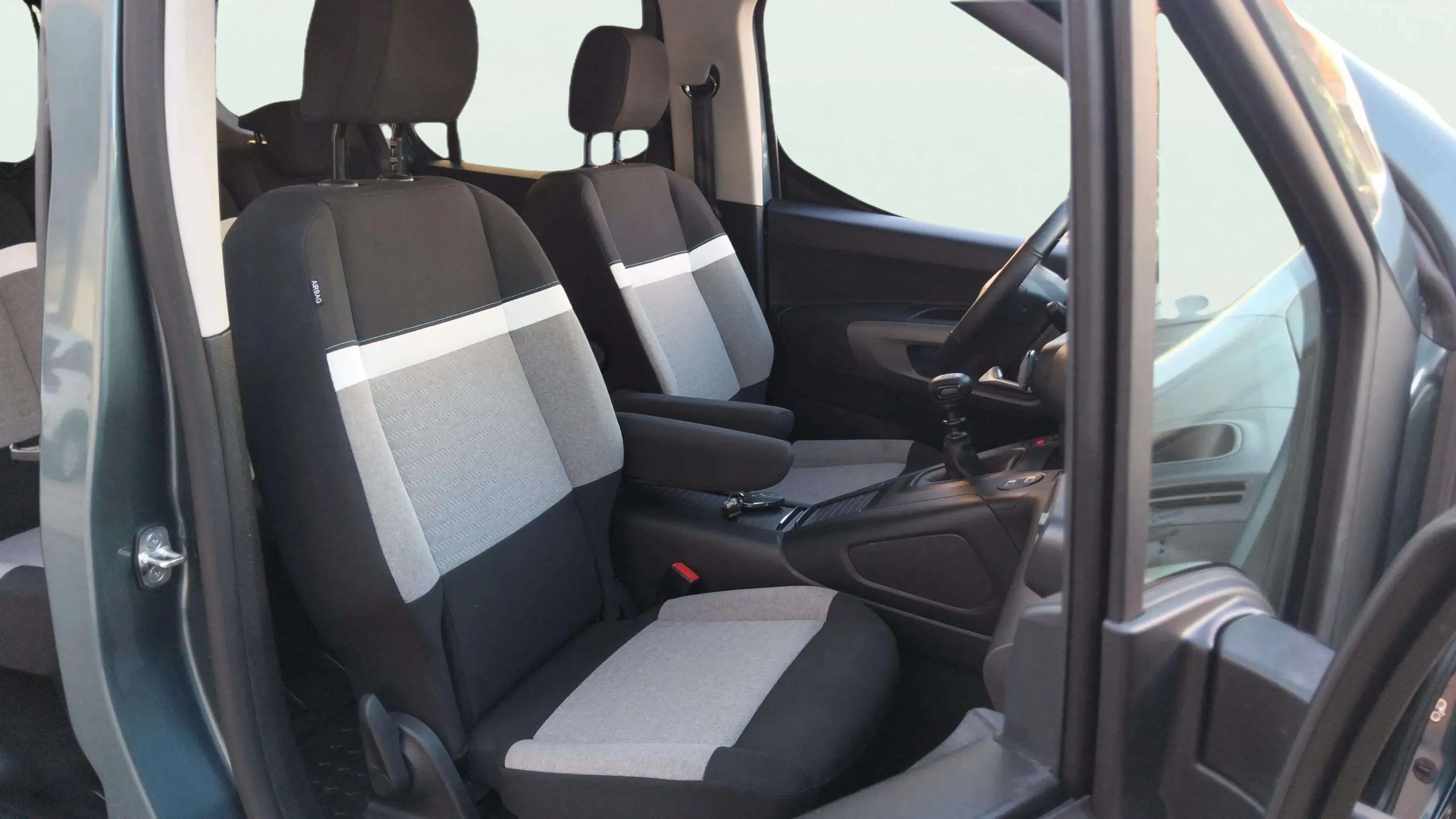 Citroën Berlingo XL Plus Diésel - foto 21