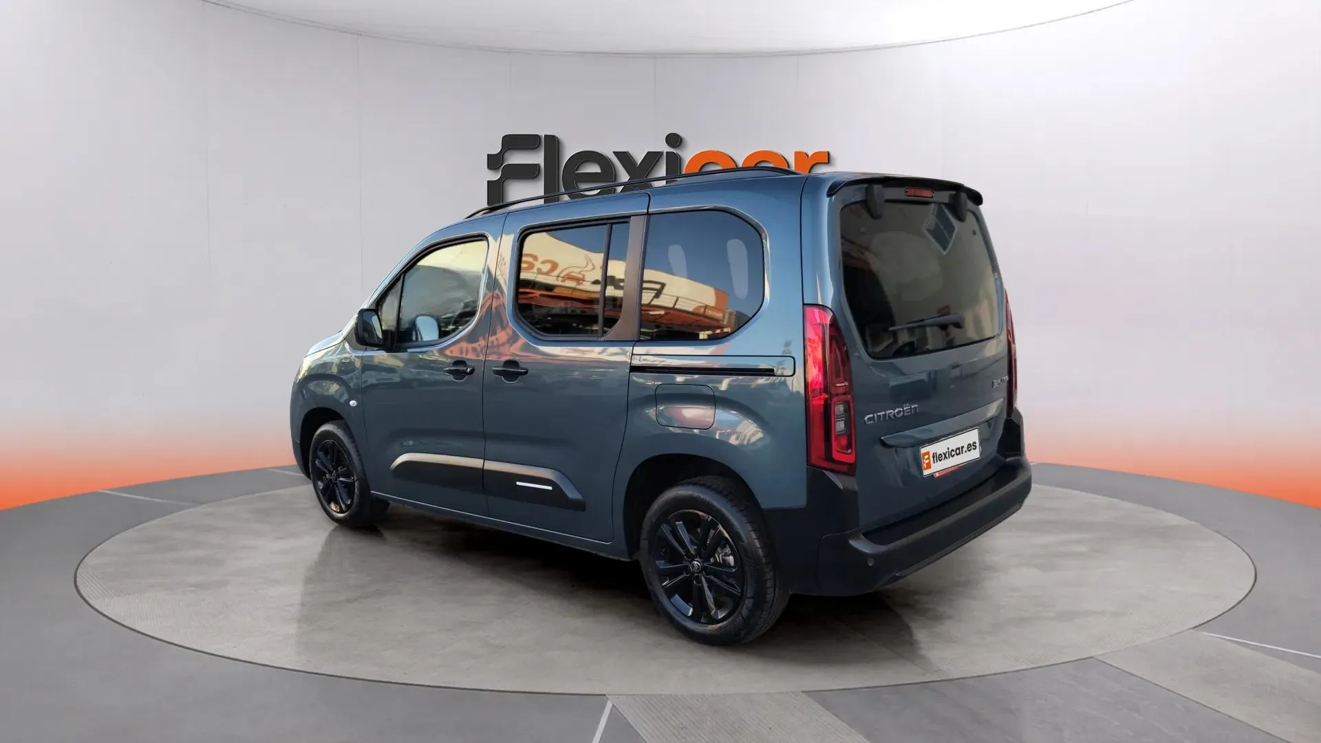 Citroën Berlingo XL Plus Diésel - foto 5