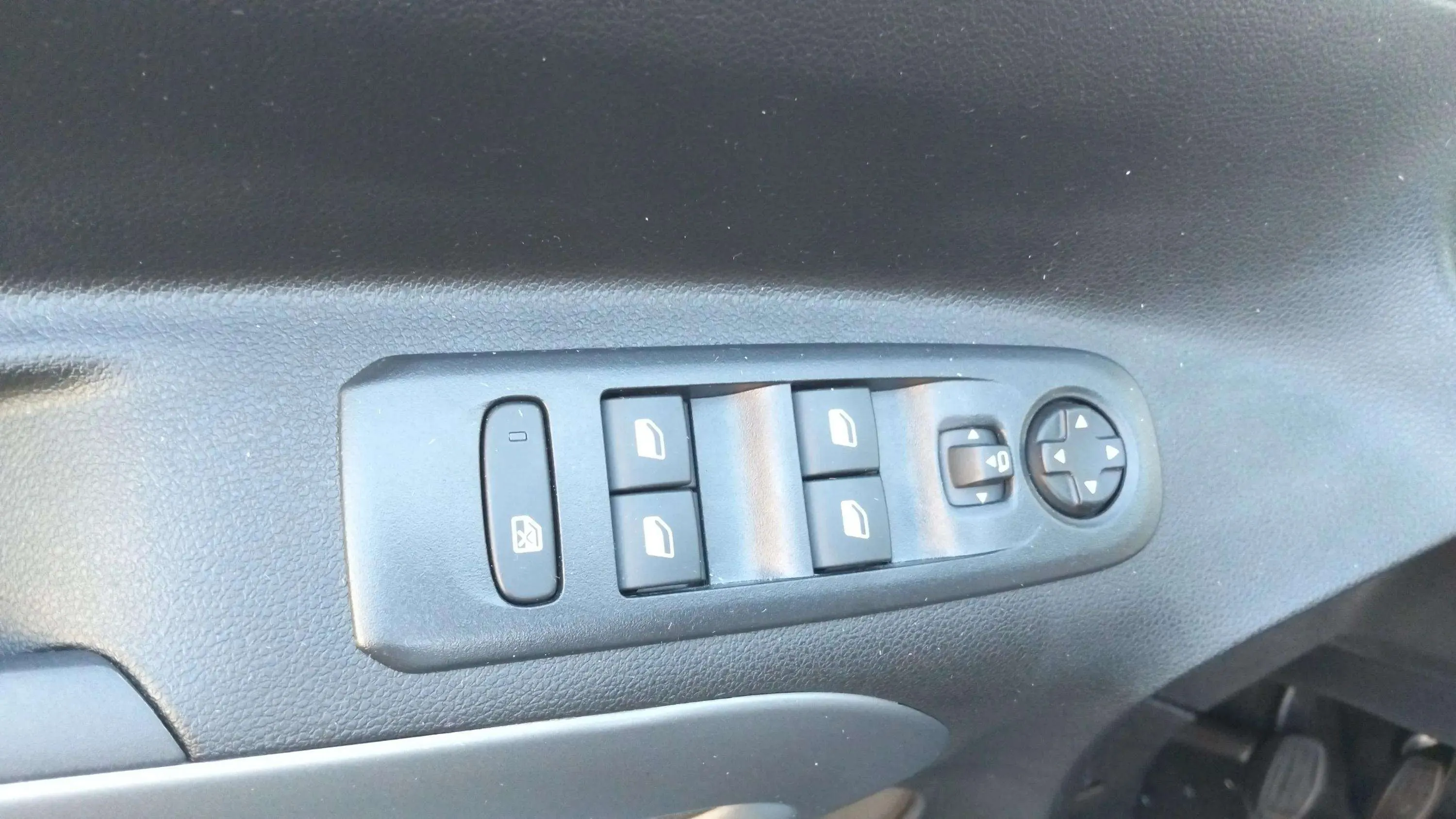Citroën Berlingo XL Plus Diésel - foto 19