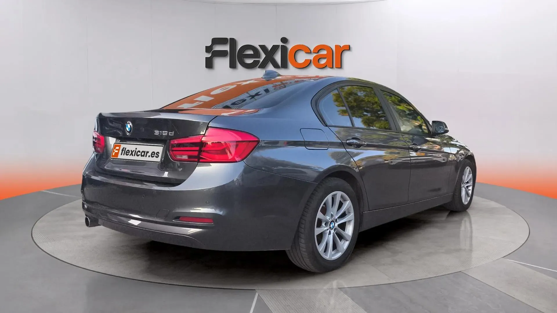 BMW Serie 3 318d - foto 8