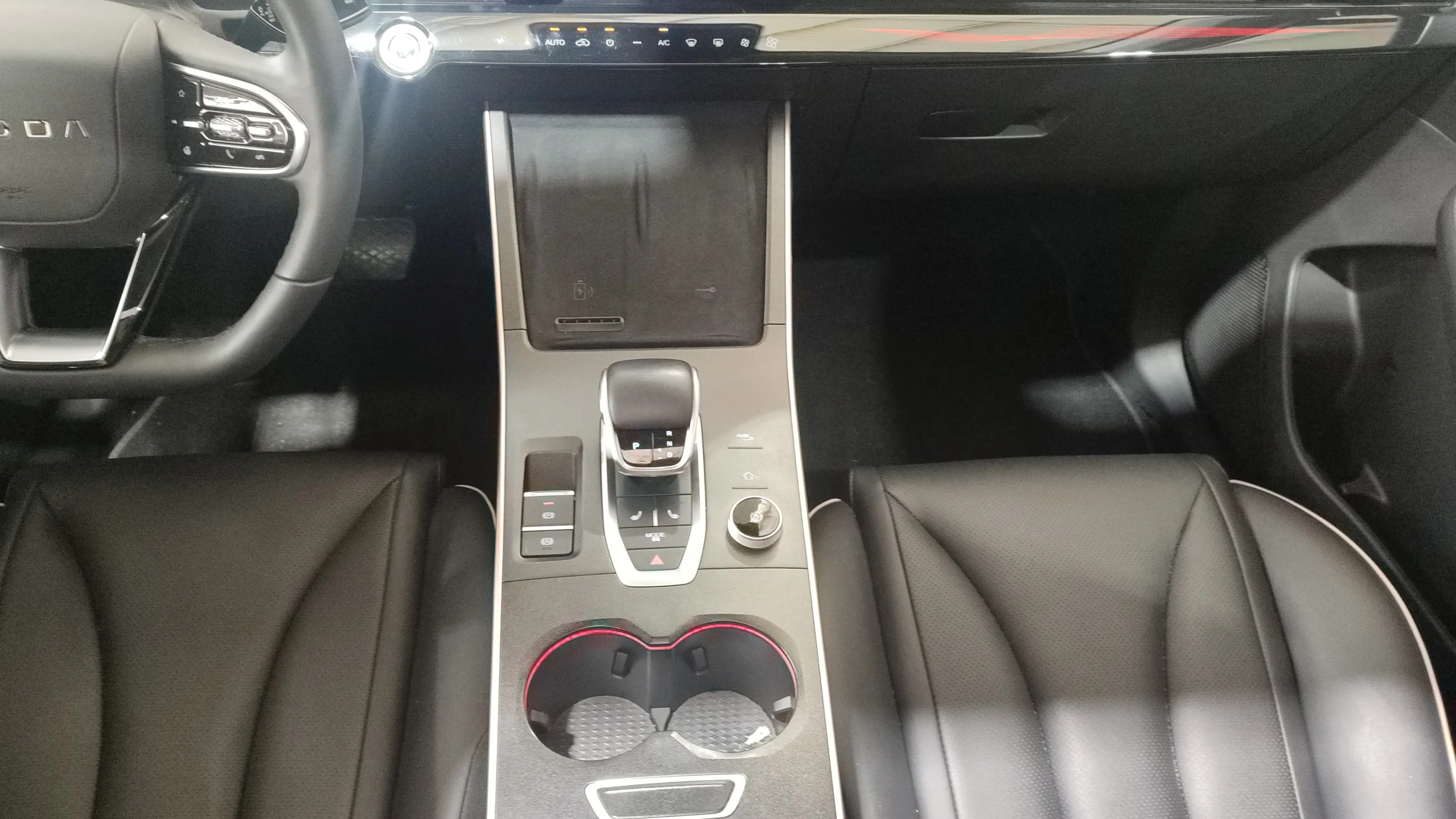 Omoda 5 1.6 T-GDi DCT Premium - foto 15