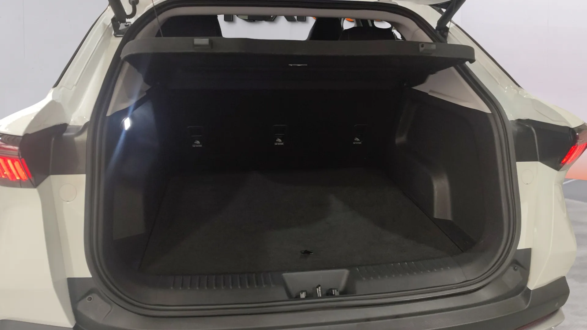 Omoda 5 1.6 T-GDi DCT Premium - foto 23