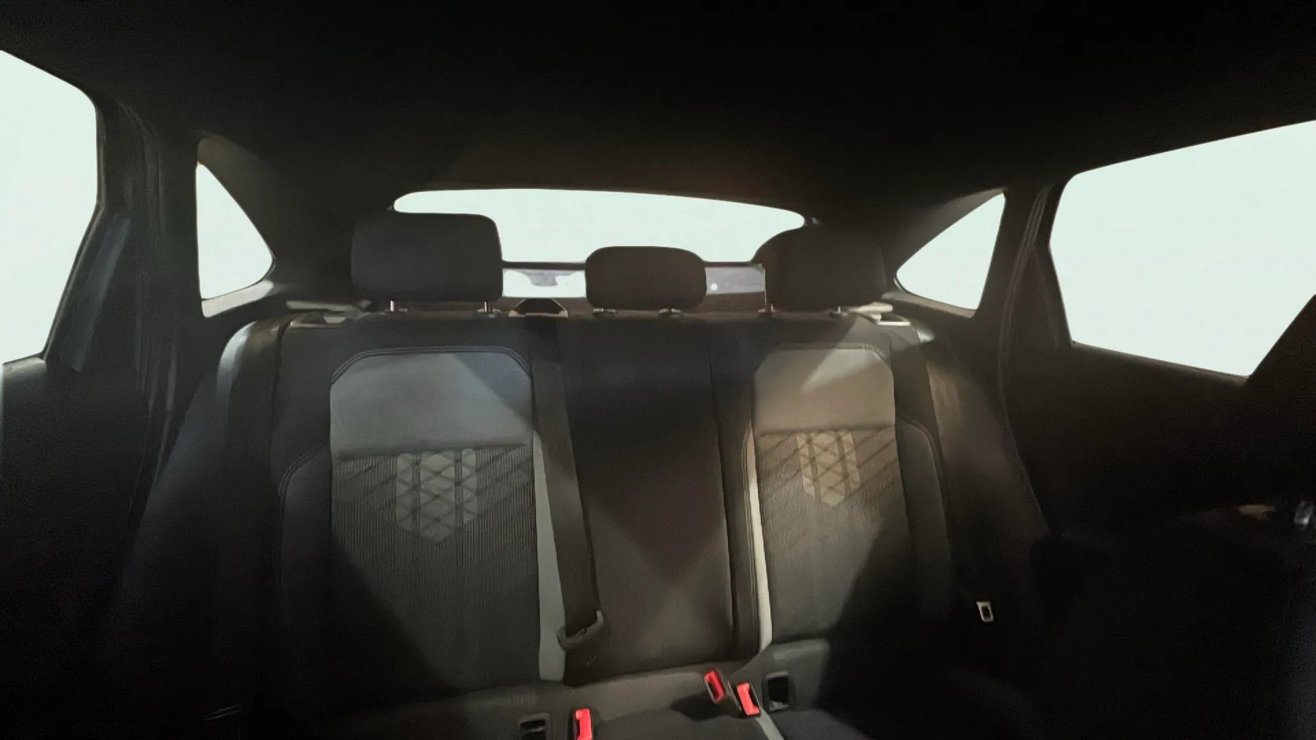 Volkswagen Taigo R-Line 1.0 TSI - foto 14
