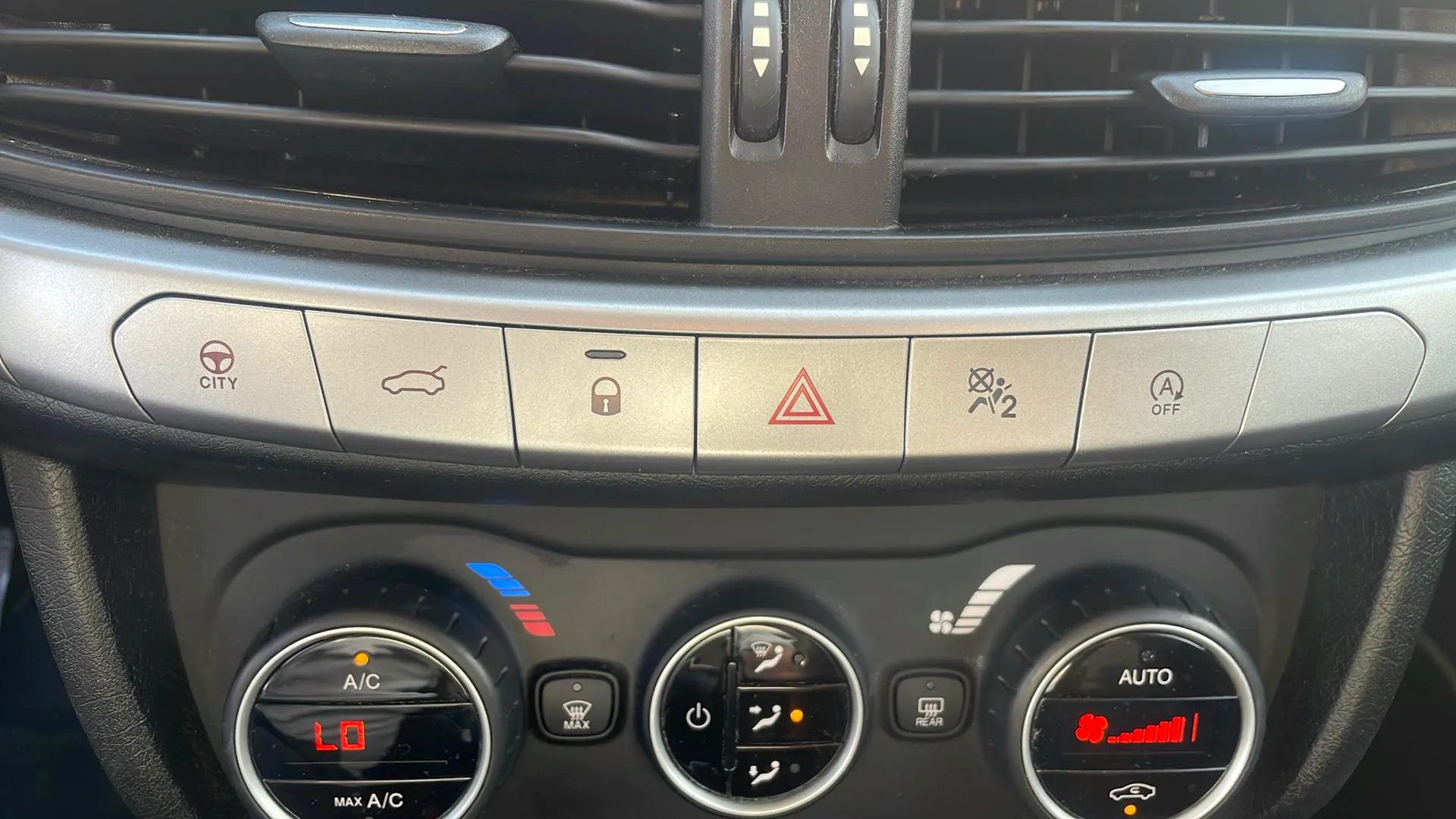 Fiat Tipo 1.3 MultiJet Business - foto 24