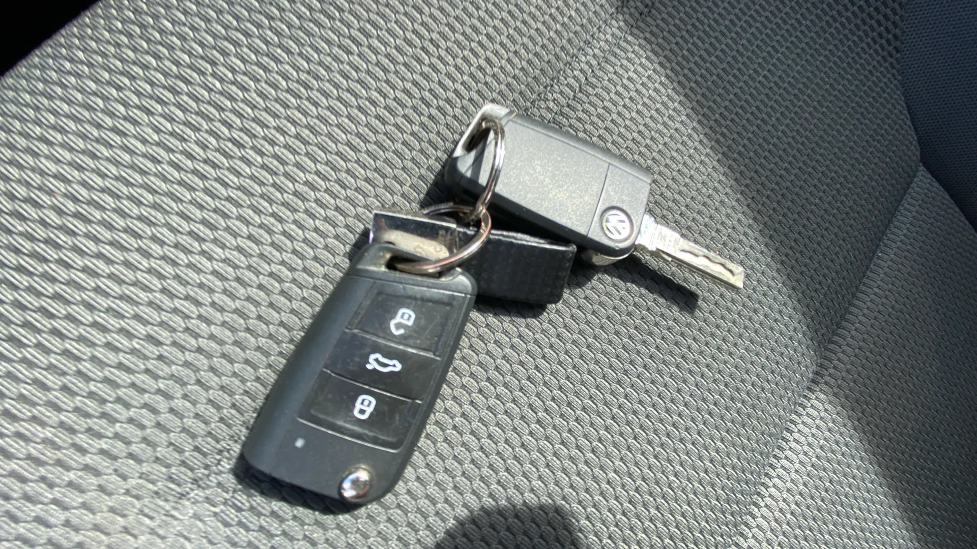 Volkswagen Golf Advance 1.6 TDI - foto 20