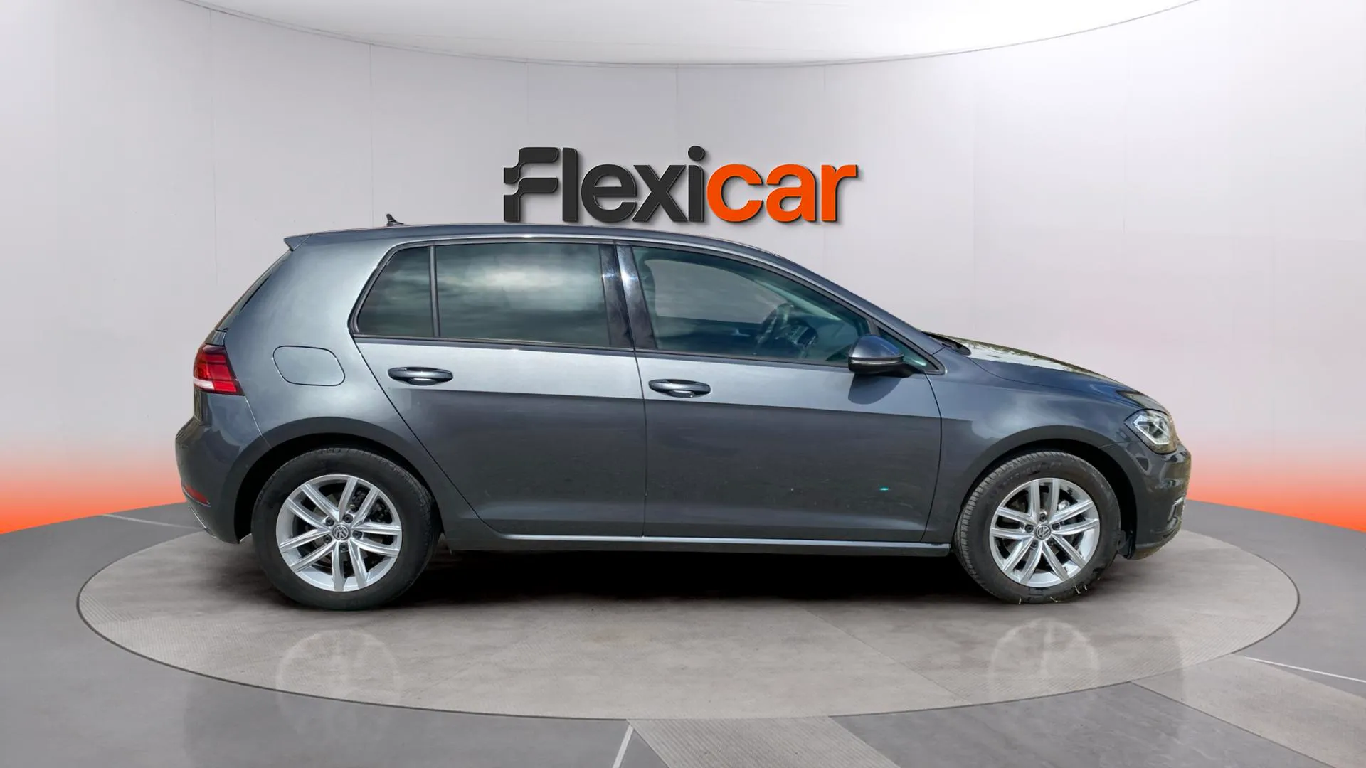 Volkswagen Golf Advance 1.6 TDI - foto 8