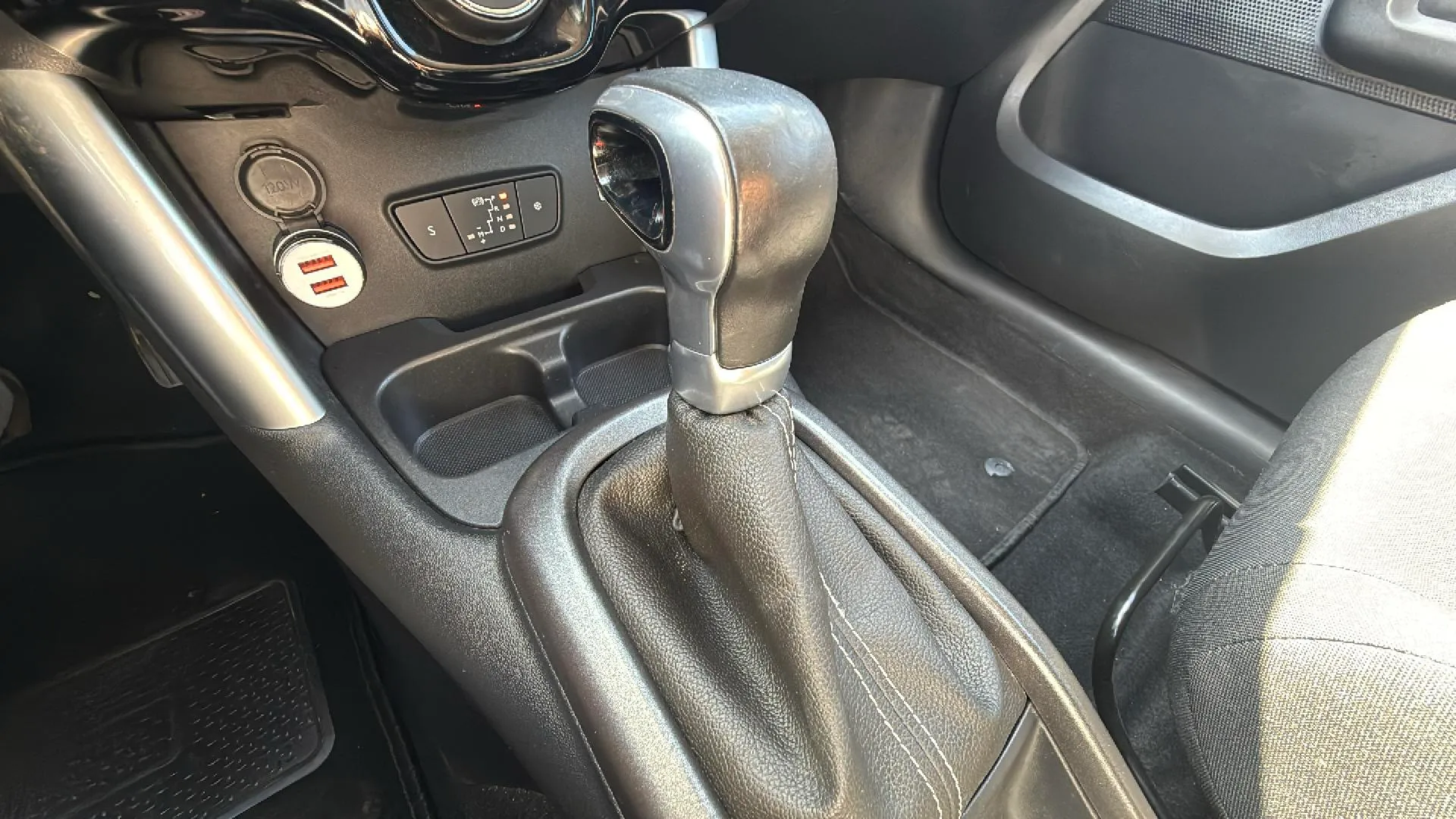 Citroën C3 Aircross PureTech EAT6 Shine - foto 18
