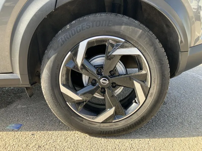 Nissan Juke DIG-T DCT Acenta (AC3) - foto 30