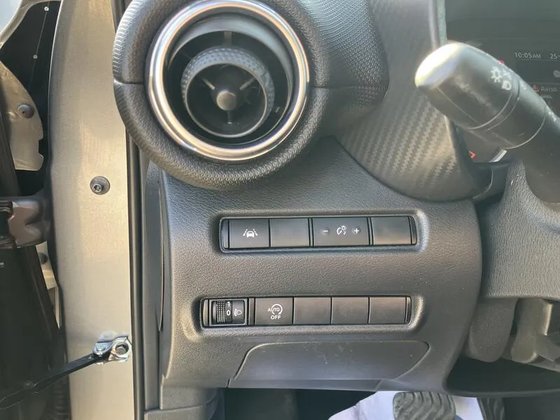Nissan Juke DIG-T DCT Acenta (AC3) - foto 35