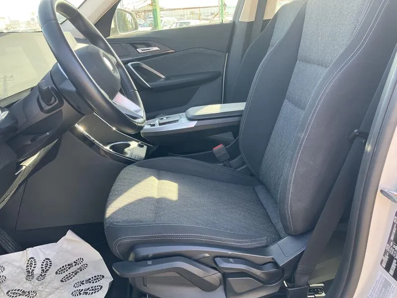 BMW X1 sDrive18d - foto 12