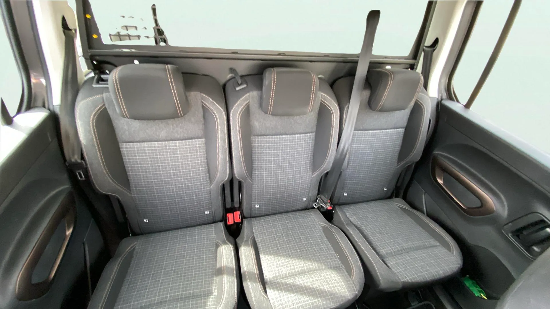 Peugeot Rifter GT Standard BlueHDi - foto 17