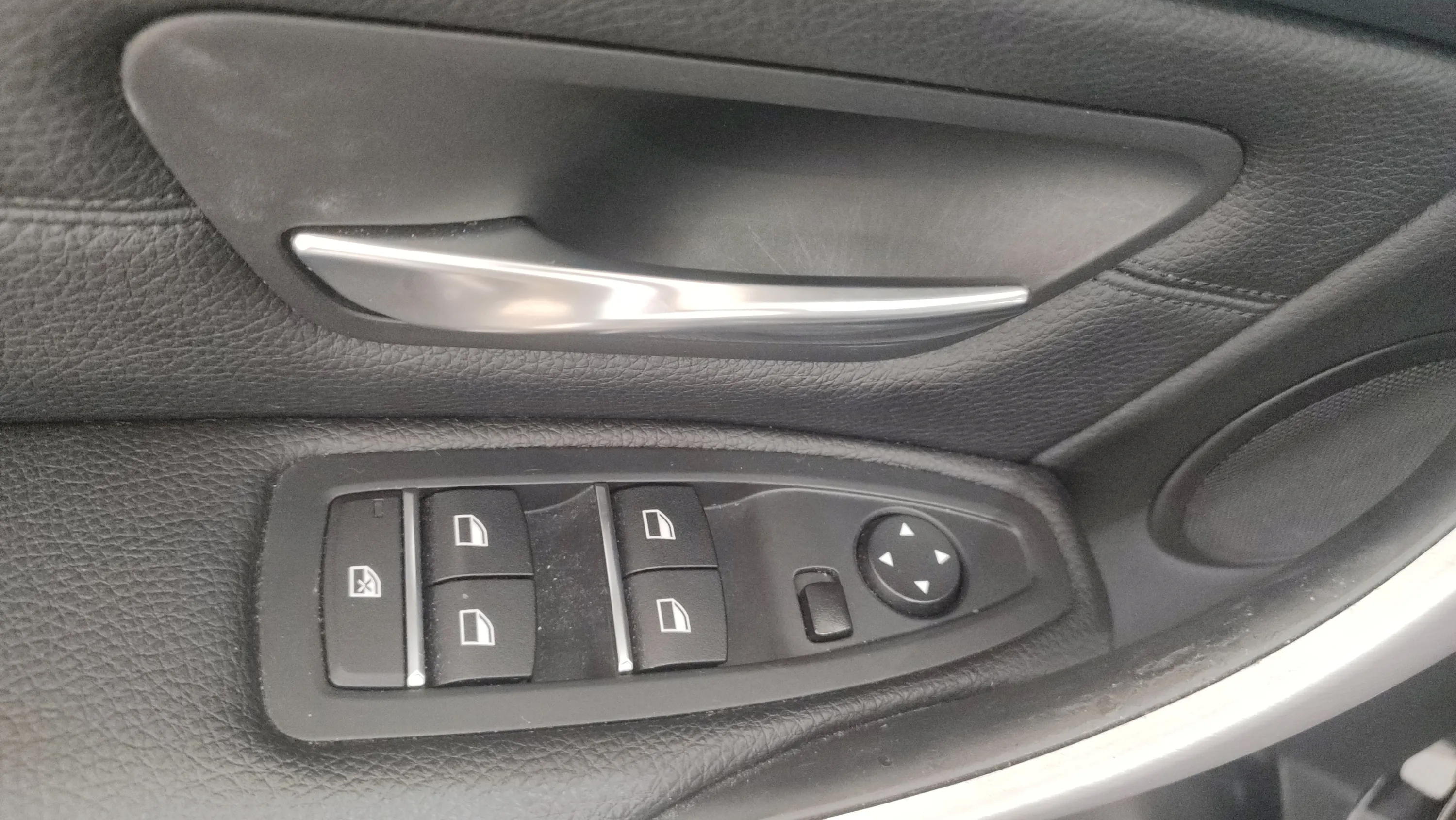 BMW Serie 3 318i - foto 18
