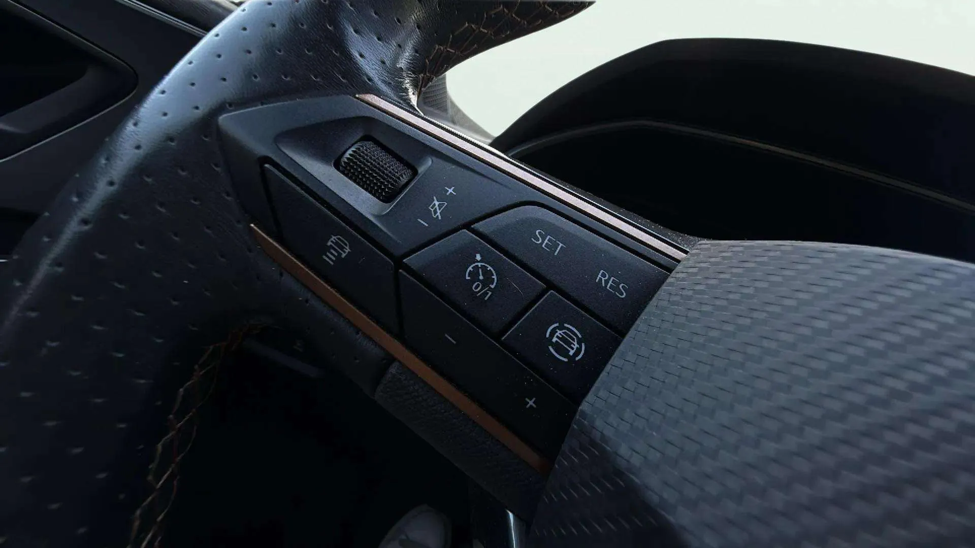 Cupra Formentor 1.5 TSI - foto 18