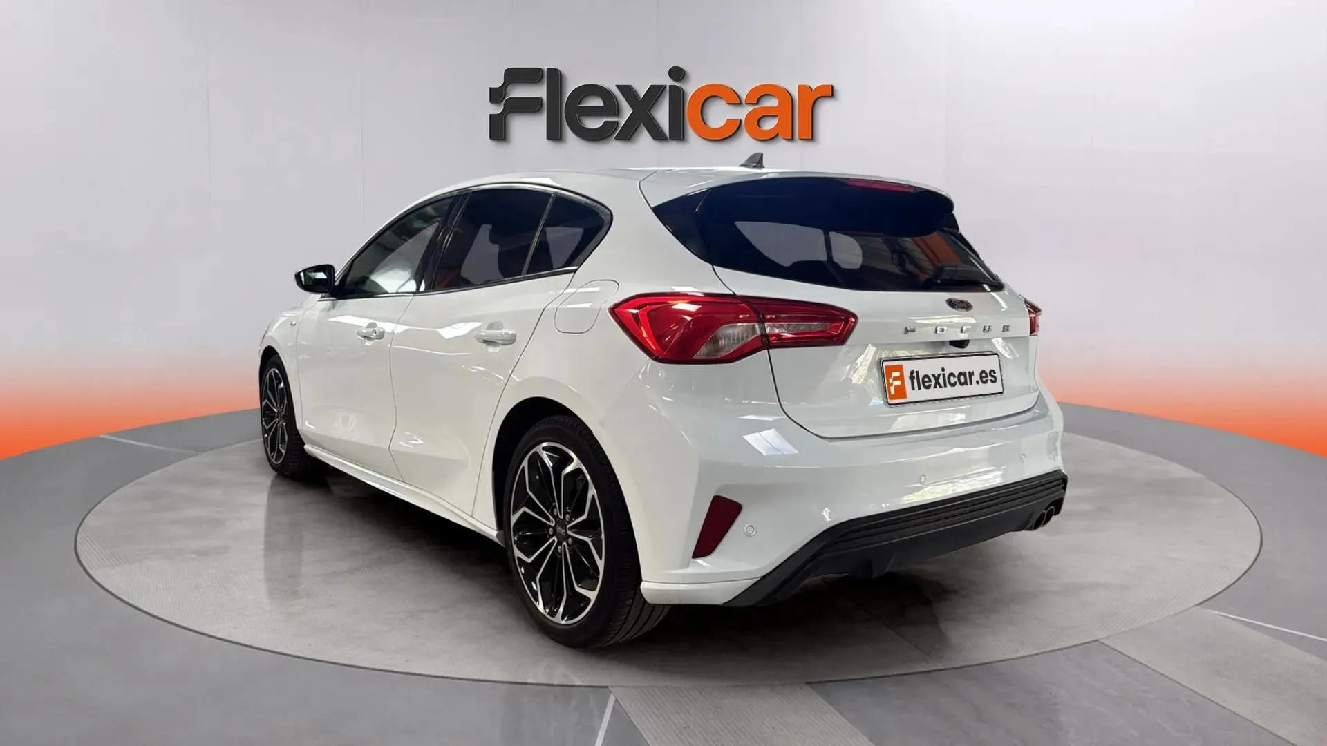 Ford Focus 1.0 EcoBoost ST-Line - foto 6