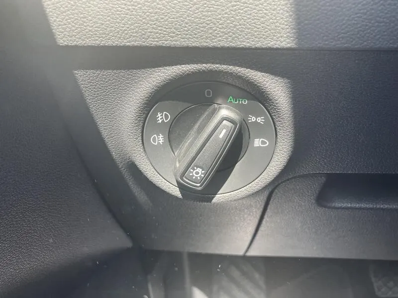 Škoda Karoq 1.5 TSI DSG ACT Selection - foto 27