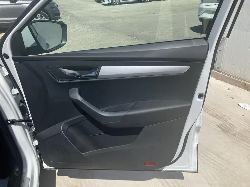Škoda Karoq 1.5 TSI DSG ACT Selection - foto 16