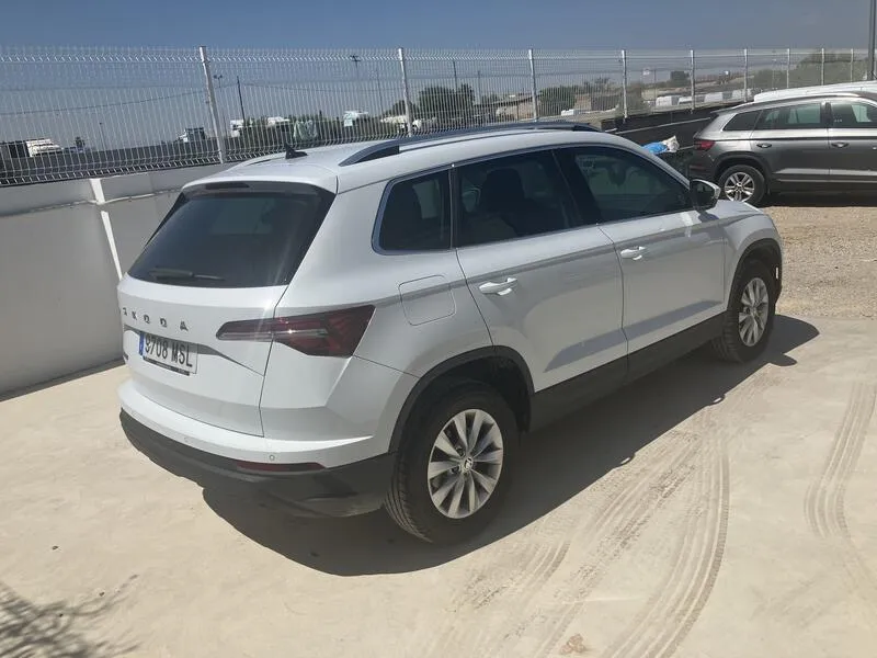 Škoda Karoq 1.5 TSI DSG ACT Selection - foto 6