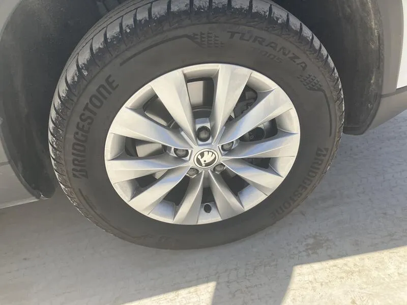 Škoda Karoq 1.5 TSI DSG ACT Selection - foto 12