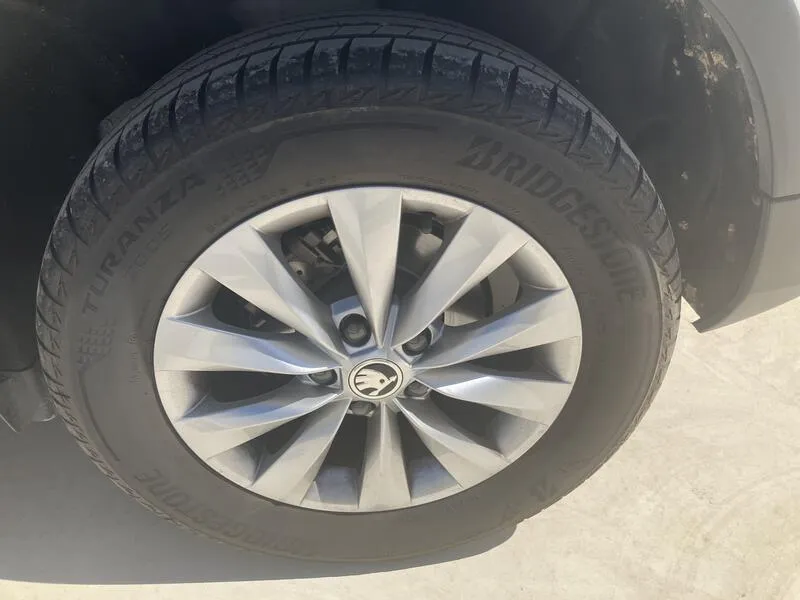 Škoda Karoq 1.5 TSI DSG ACT Selection - foto 14