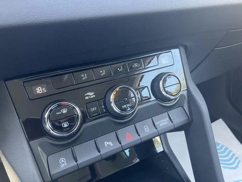 Škoda Karoq 1.5 TSI DSG ACT Selection - foto 34