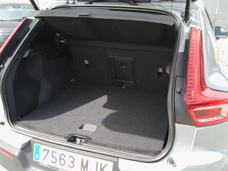 Volvo XC40 1.5 T4 Recharge PHEV Core - foto 37
