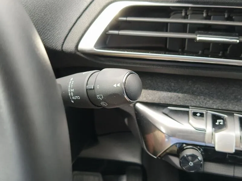 Peugeot 3008 Hybrid 225 e Allure - foto 25