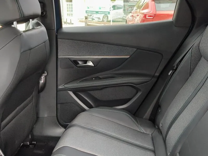 Peugeot 3008 Hybrid 225 e Allure - foto 32