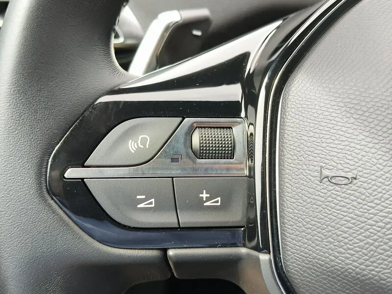 Peugeot 3008 Hybrid 225 e Allure - foto 26
