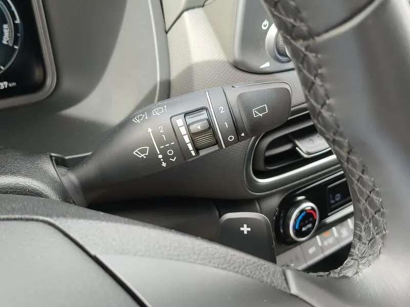 Hyundai Kona 1.6 GDI HEV Maxx - foto 26