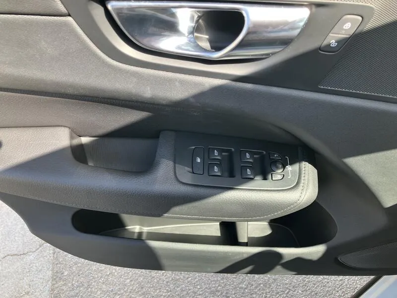 Volvo XC60 2.0 T6 AWD Recharge Inscription Exp - foto 17