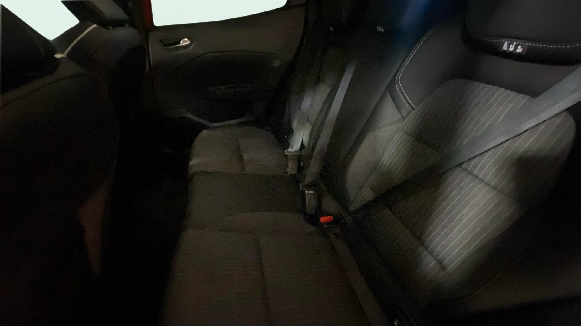 Renault Clio Zen TCe GPF EDC - foto 18