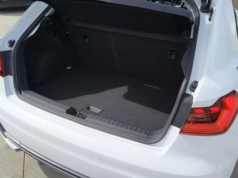 Audi A1 Sportback Adrenalin 30 TFSI S tron - foto 38