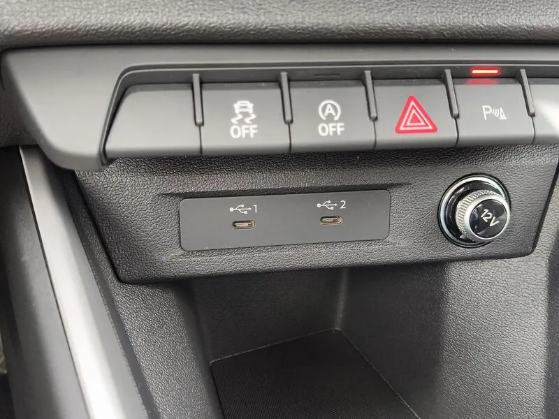 Audi A1 Sportback Adrenalin 30 TFSI S tron - foto 15