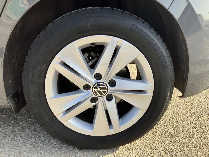 Volkswagen Golf 2.0 TDI - foto 24