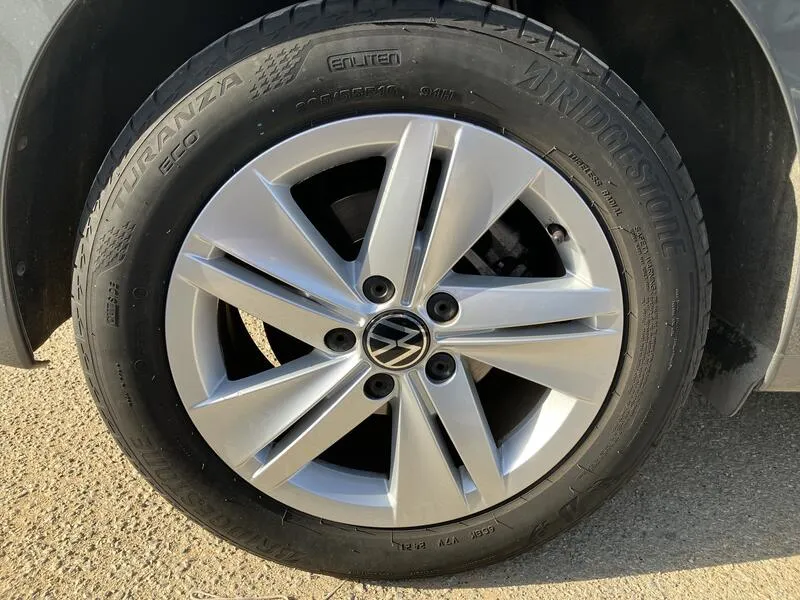 Volkswagen Golf 2.0 TDI - foto 29