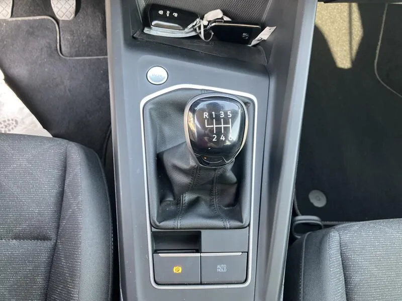 Volkswagen Golf 2.0 TDI - foto 20