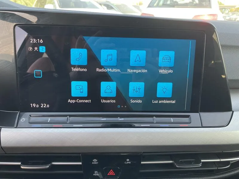 Volkswagen Golf 2.0 TDI - foto 17