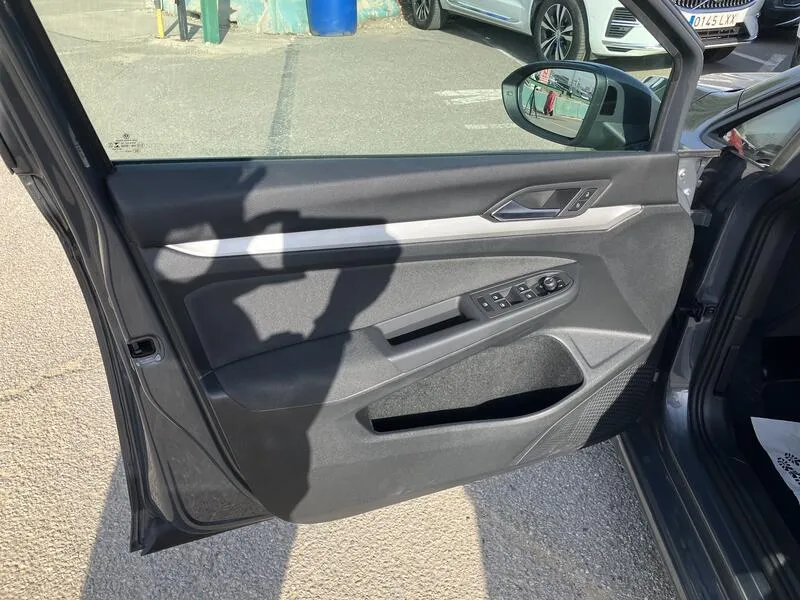 Volkswagen Golf 2.0 TDI - foto 12