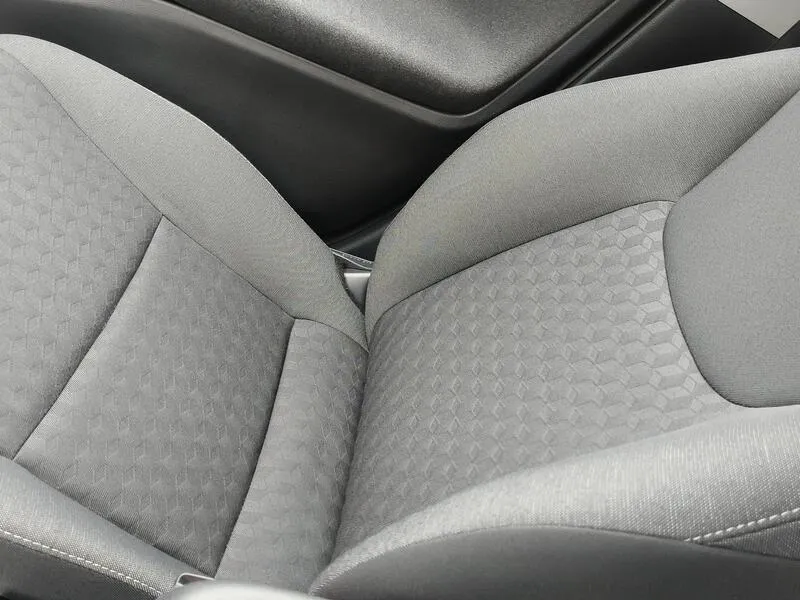 Toyota Yaris 1.5 120H Business Plus - foto 18