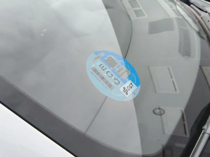 Toyota Yaris 1.5 120H Business Plus - foto 38
