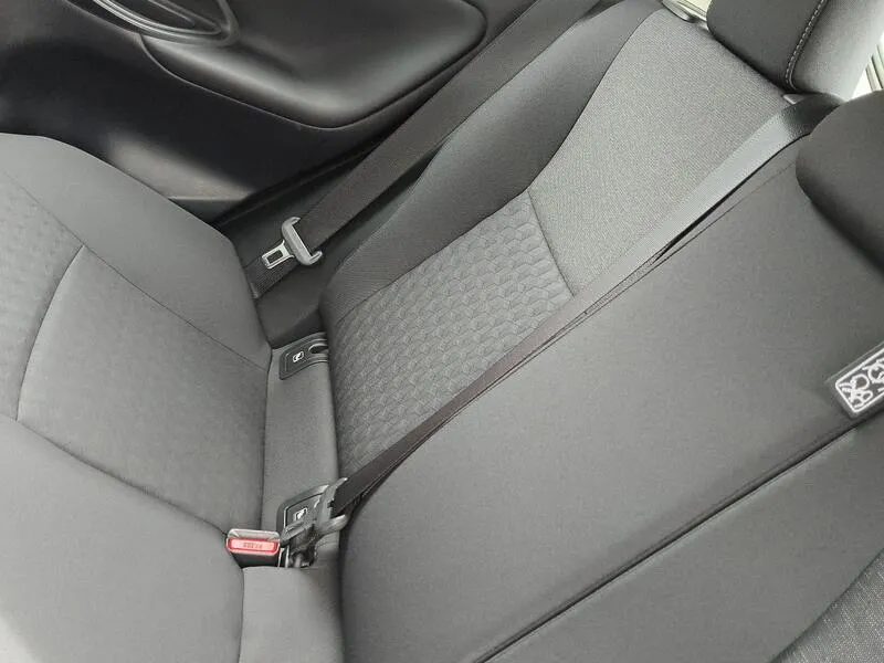 Toyota Yaris 1.5 120H Business Plus - foto 29