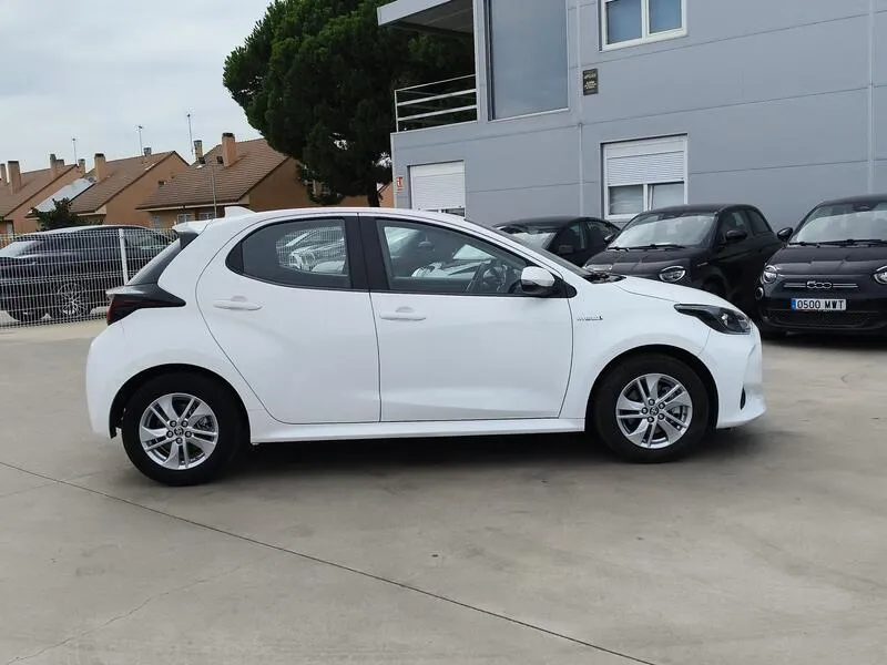 Toyota Yaris 1.5 120H Business Plus - foto 7