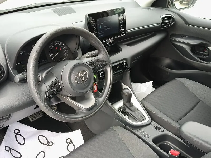 Toyota Yaris 1.5 120H Business Plus - foto 10