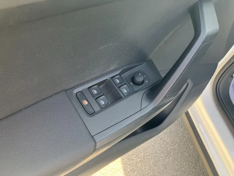 SEAT Arona 1.0 TSI Style Plus - foto 12