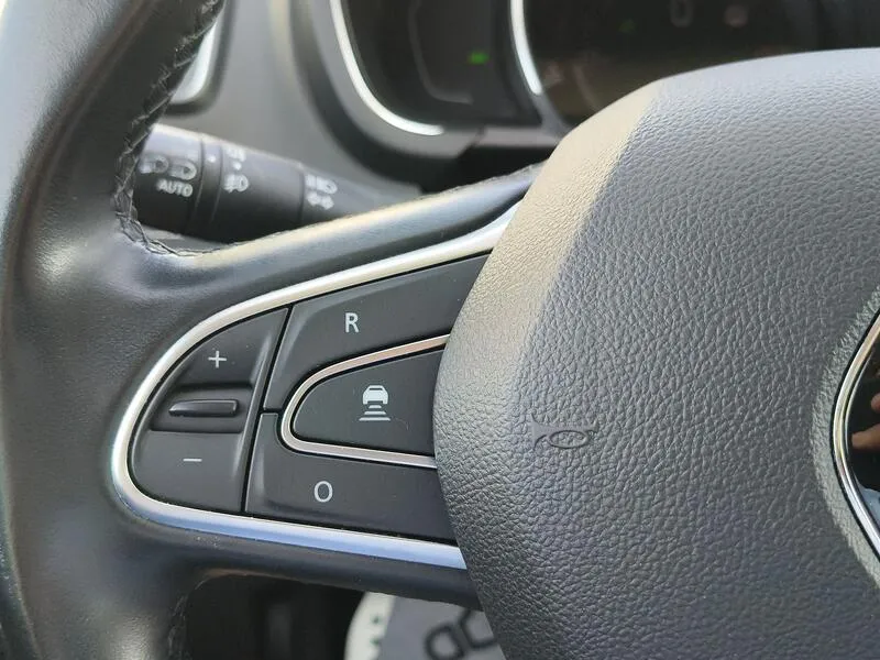 Renault Scénic Executive TCe - foto 25