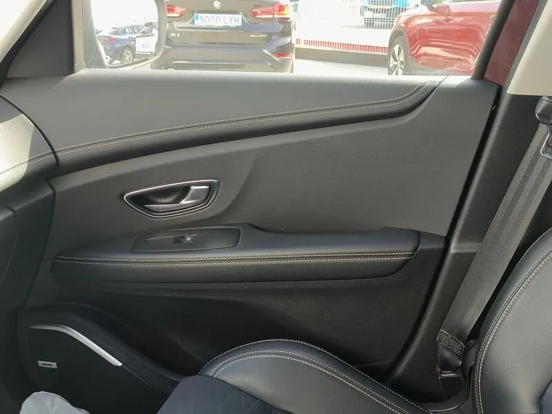 Renault Scénic Executive TCe - foto 20
