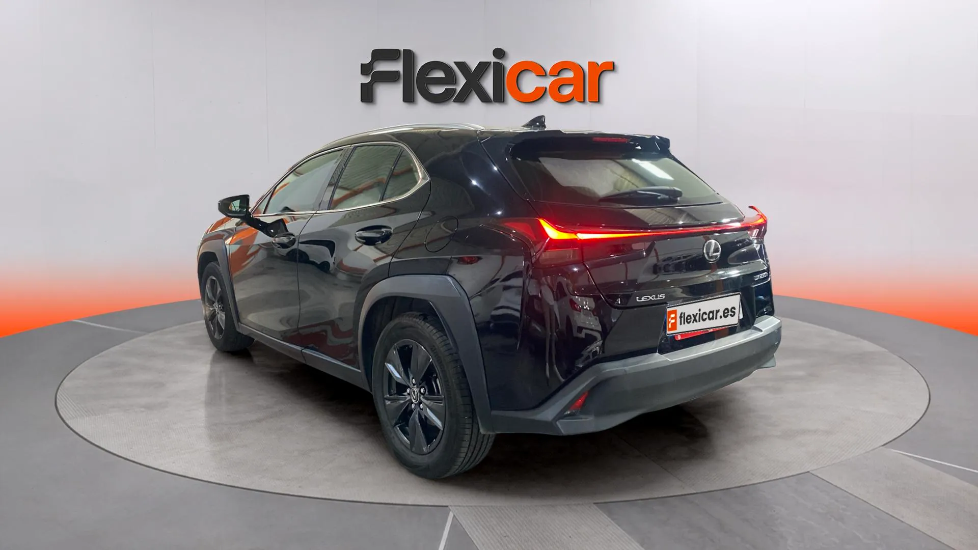 Lexus UX 250h - foto 4