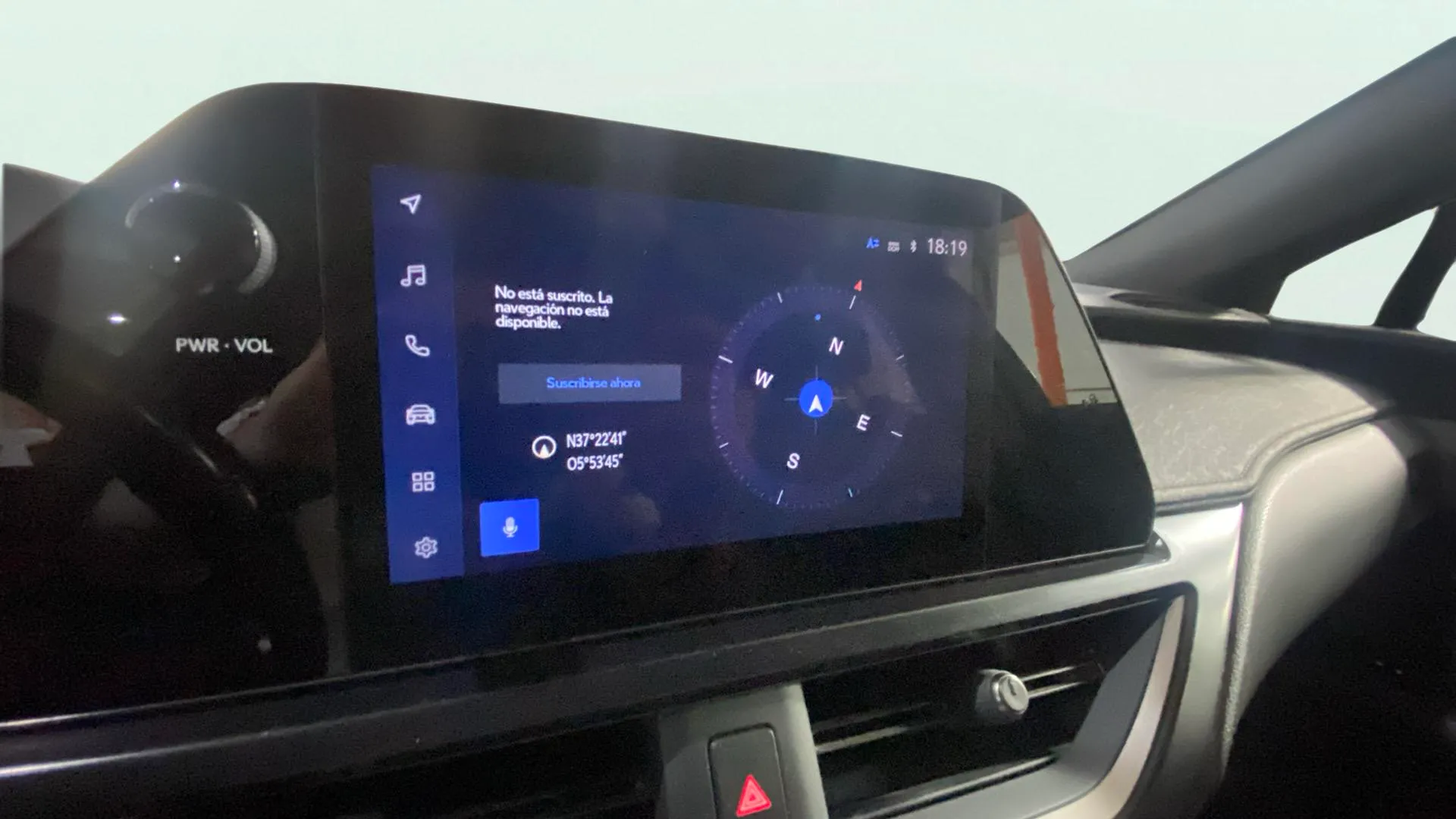 Lexus UX 250h - foto 9
